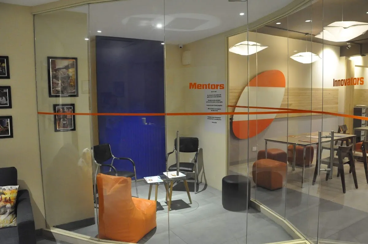 RoboGenius Gurgaon - Robotics, Coding, AI Classes and Courses For Kids photo 2