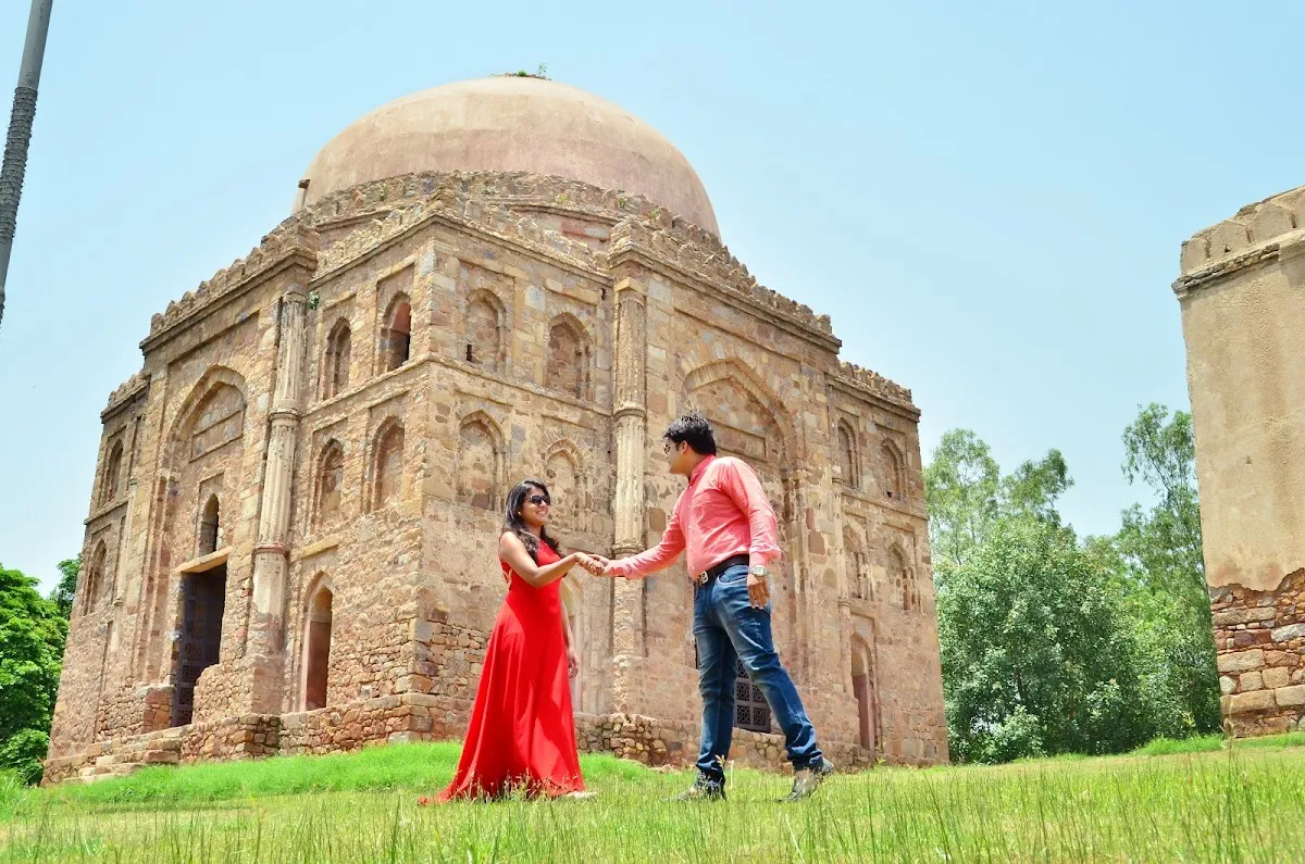 Raj Rajeshwar Digital Colour Lab & Studio photo 4