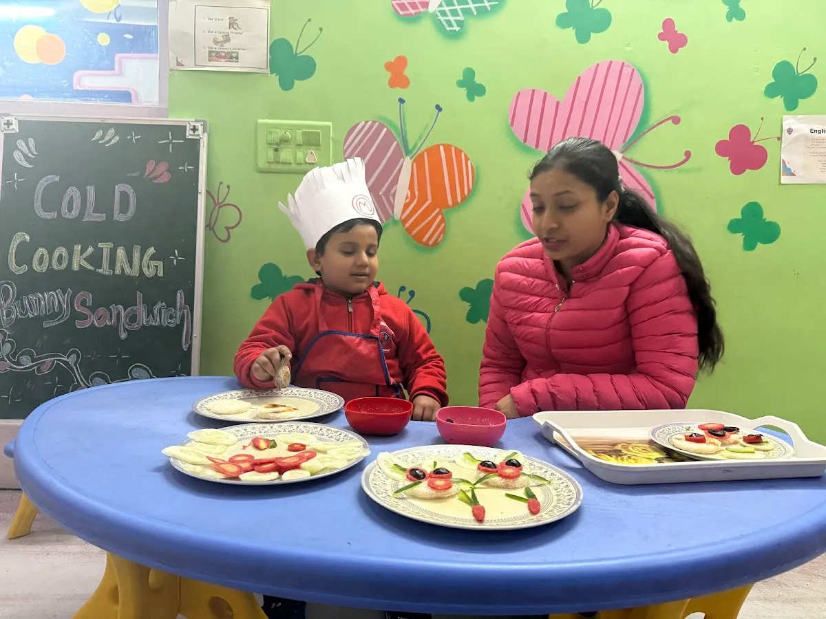 Cambridge Montessori Preschool & Daycare, Sector 4 photo 3