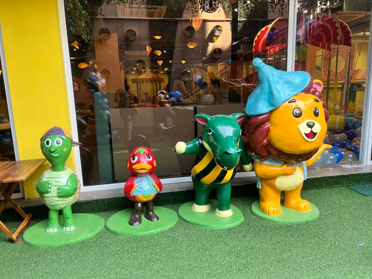 Tooney Tales photo 3