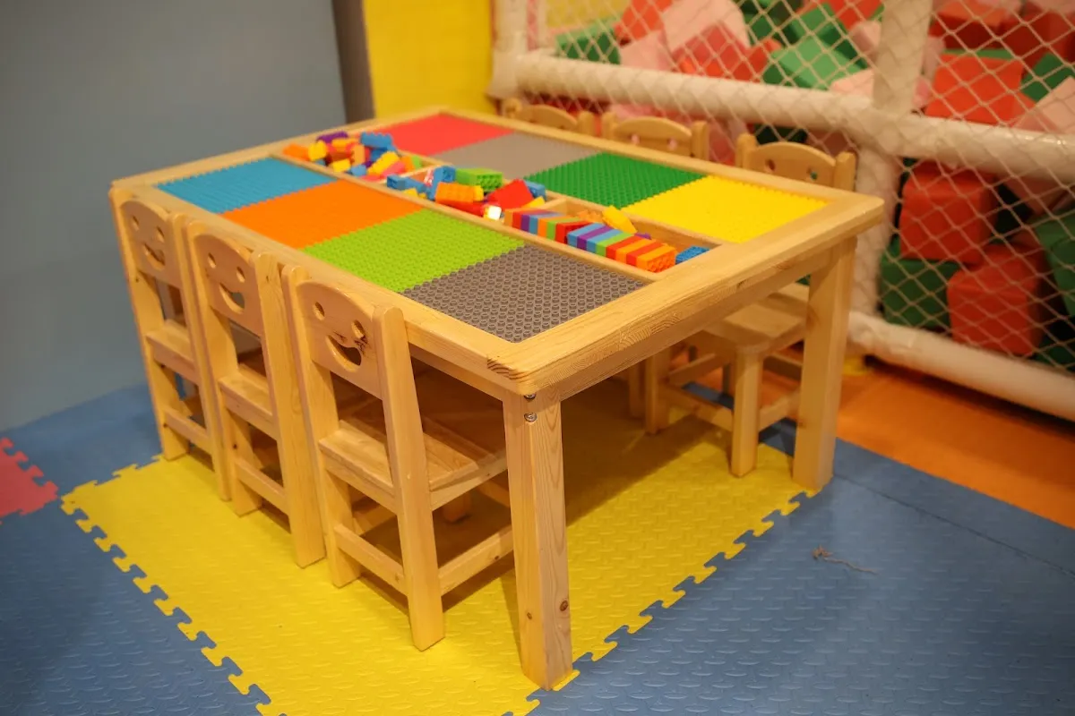 Tooney Tales photo 6