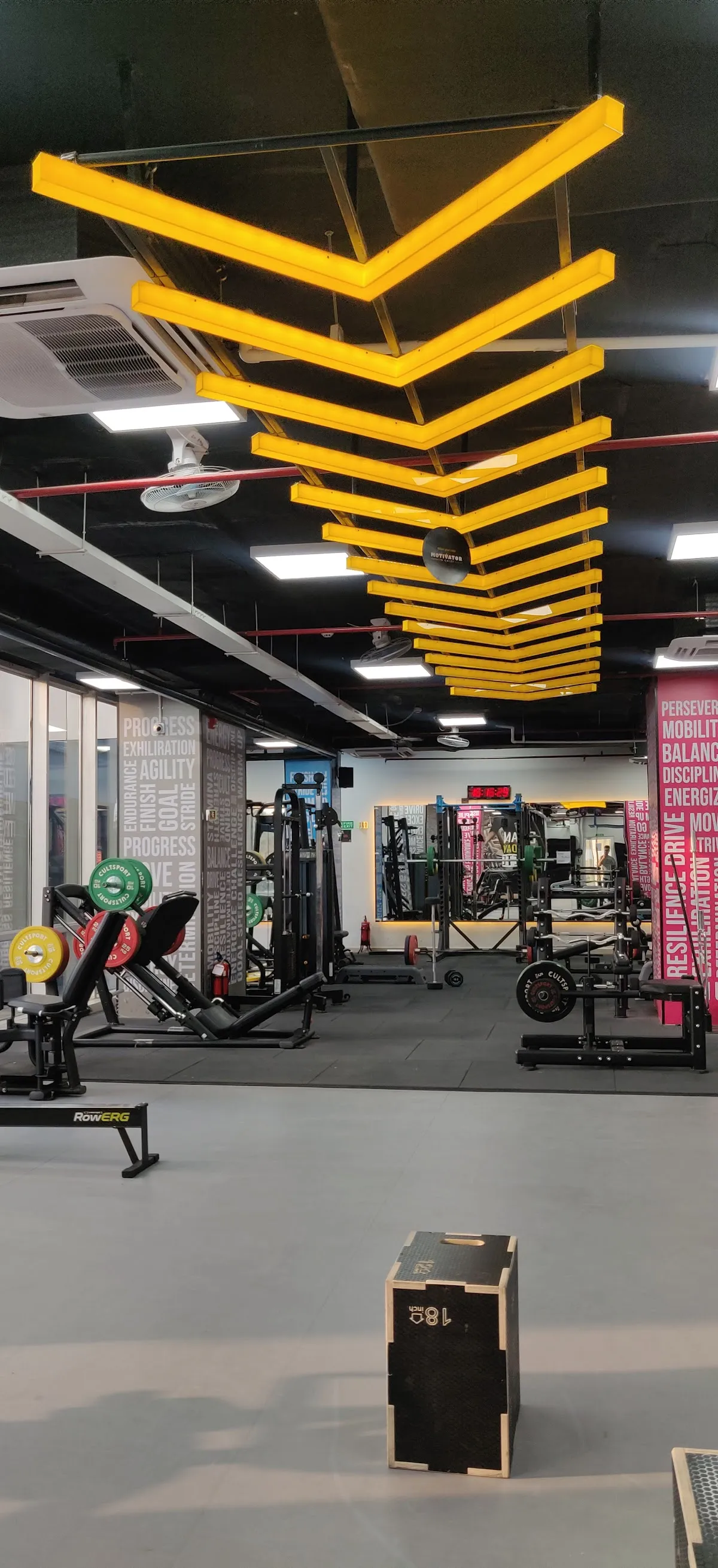 Cult Gym Universal Trade Tower, Sohna Rd | Best Gym in Sector 49, Gurugram photo 3