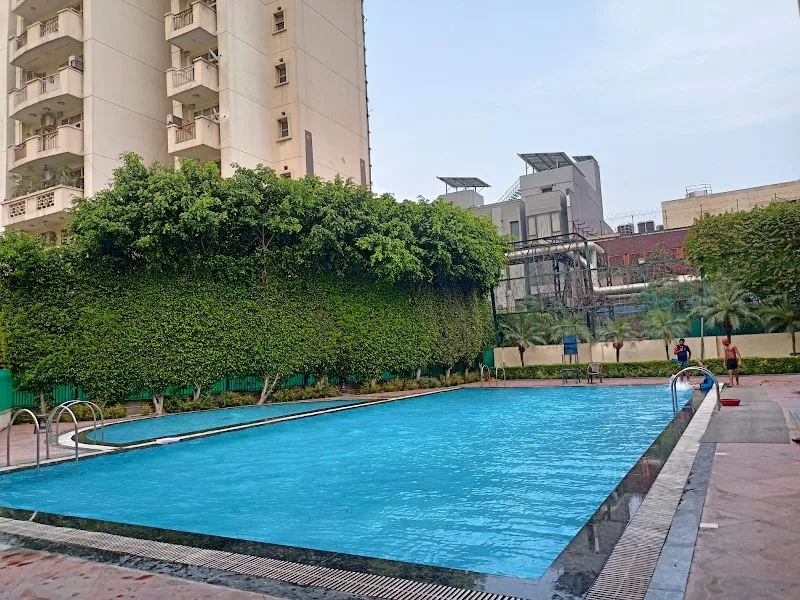 Deva Swimming Institute | Swimming Pool in Gurugram
