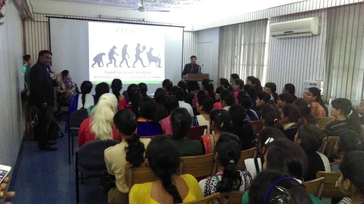 IBT Competitive Exam Coaching Institute photo 6