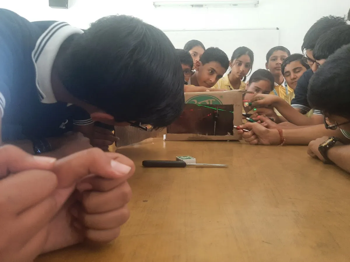 Physics Tuition Classes IX, X, XI, XII IIT-JEE and NEET IB Board IGCSE, ISC, ICSE photo 4