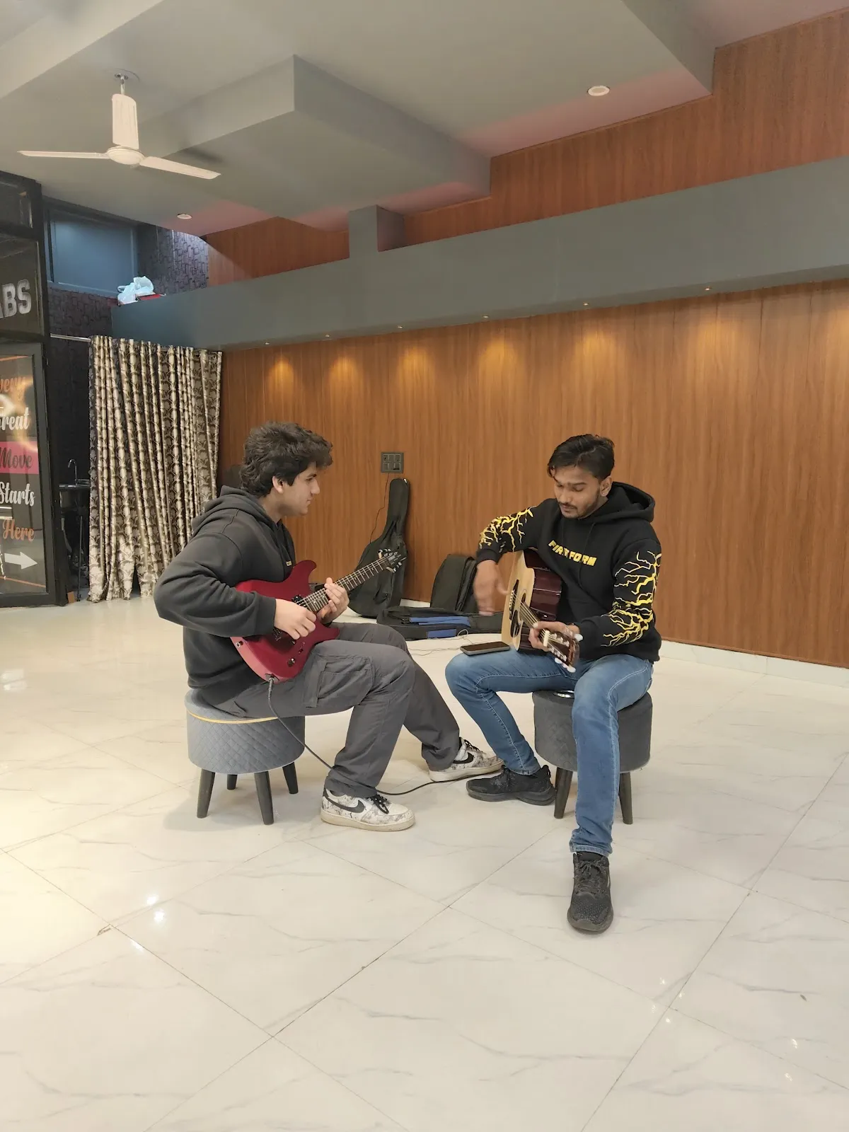 Guitar Class By Tarun photo 2