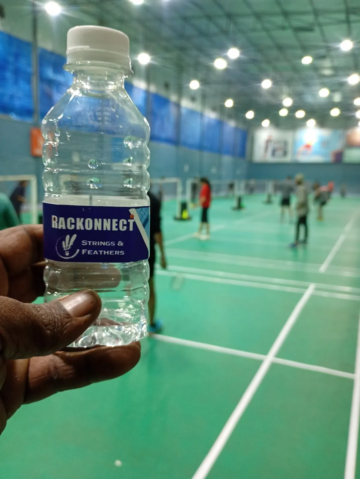 Rackonnect Strings & Feathers Badminton Arena | Sporbit photo 3