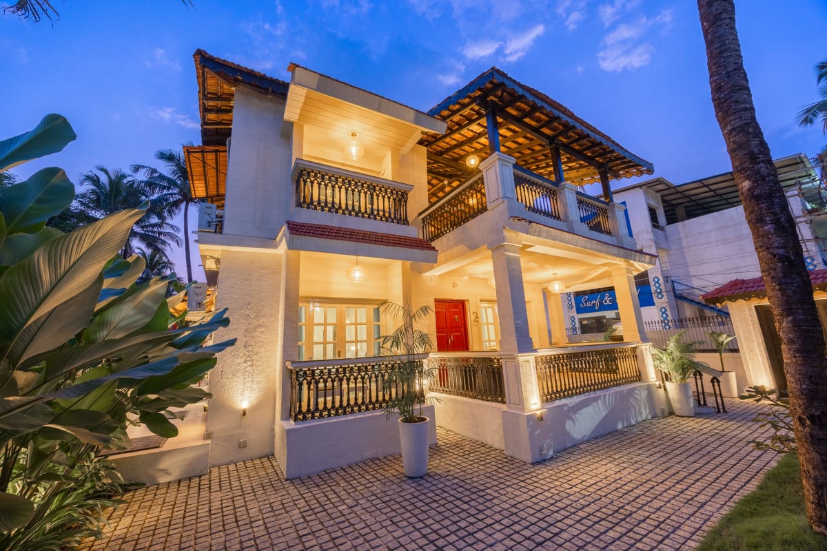 Casa Boa Vida | Luxe 4-BHK Villa Near Candolim Beach With Private Pool, Terrace & Bar preview 3