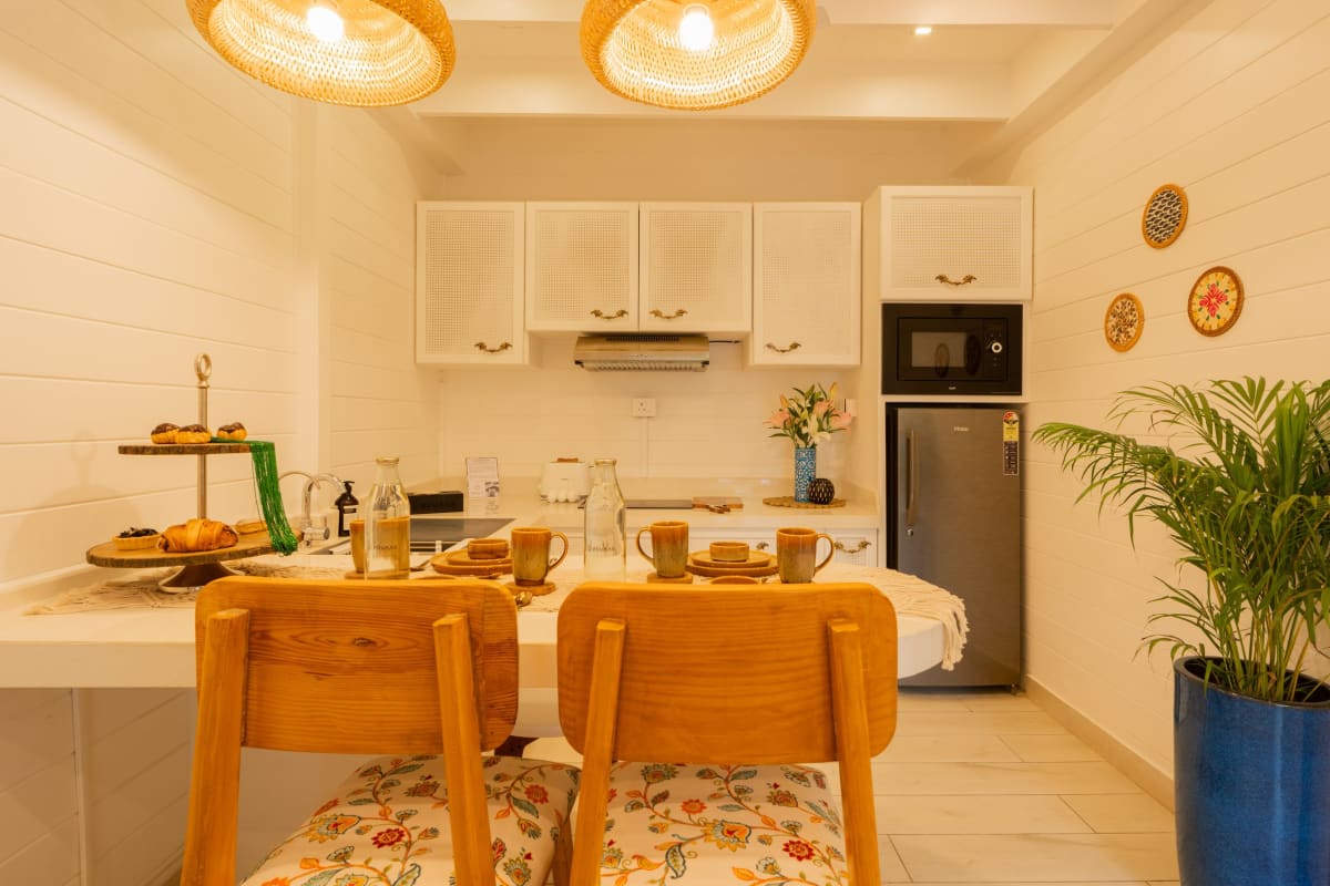 House of Neptune | 1-BHK Cottage | 10 mtrs from Ashwem Beach
