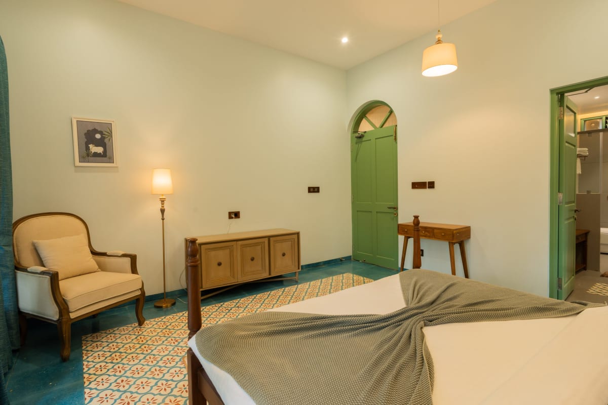 Villa Frienders | Indo-Portuguese 5-BHK Villa With Private Pool & Lift Near Popular Beaches