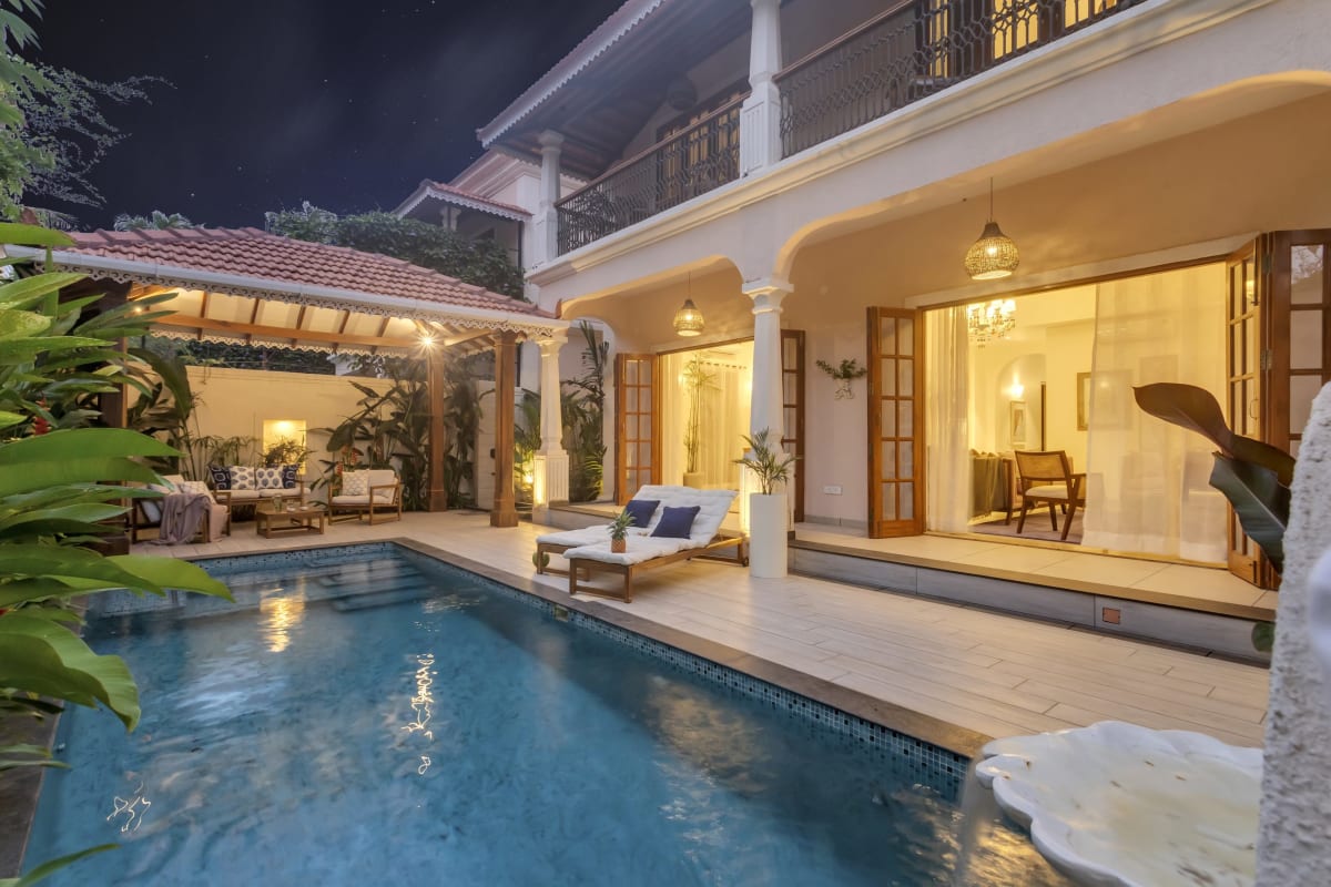 PinkSky | 4-BHK | Pvt. Pool, Bar & Gazebo