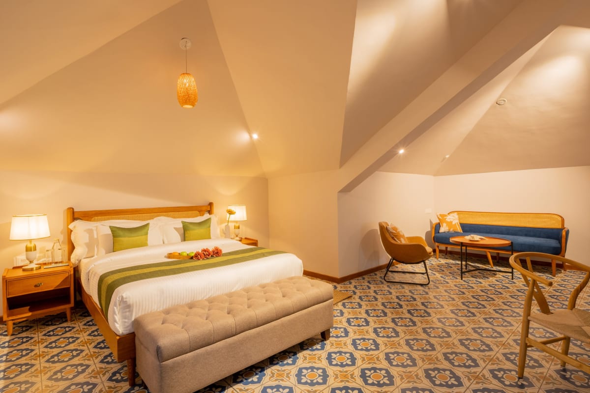 Vacasa | 5-BHK | Pvt Pool & Lift | Pet-friendly
