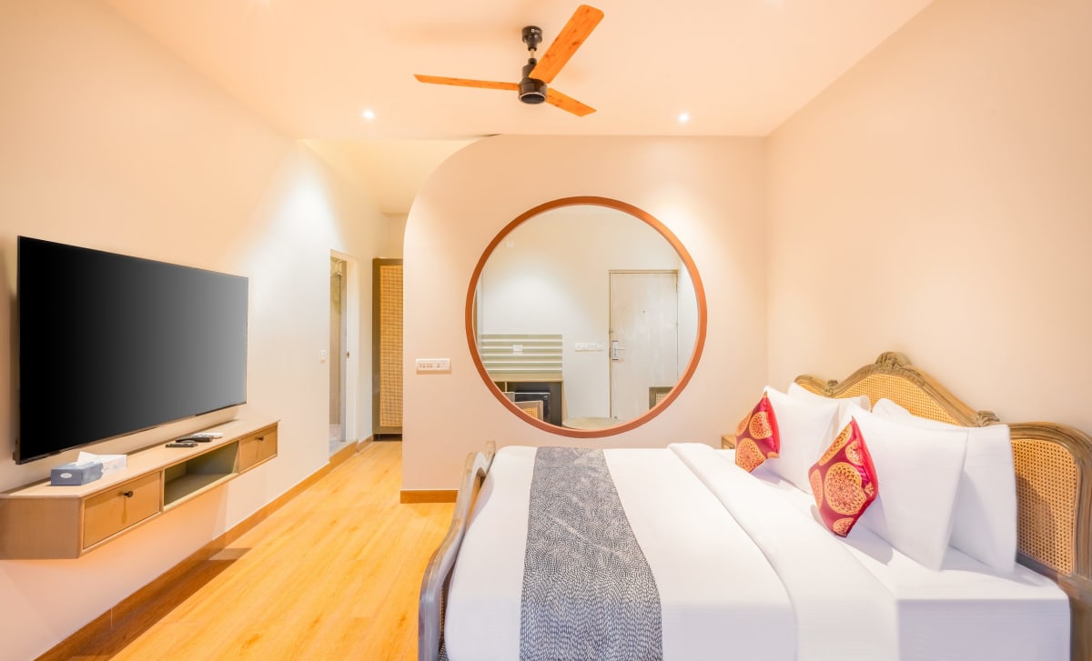 Goan Bliss Deluxe Room | Boutique Resort Stay Near Varca & Benaulim Beaches with Pool, Restro & Library preview 4