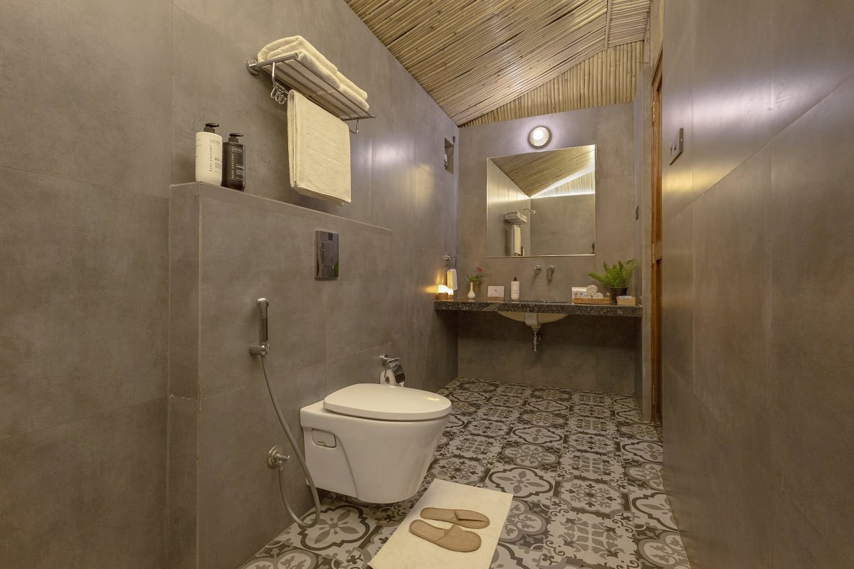 Timber Premium Suite | Pet-friendly Bamboo Cottage with Pvt Verandah, Lounge & Shared Outdoor seating & Restaurant