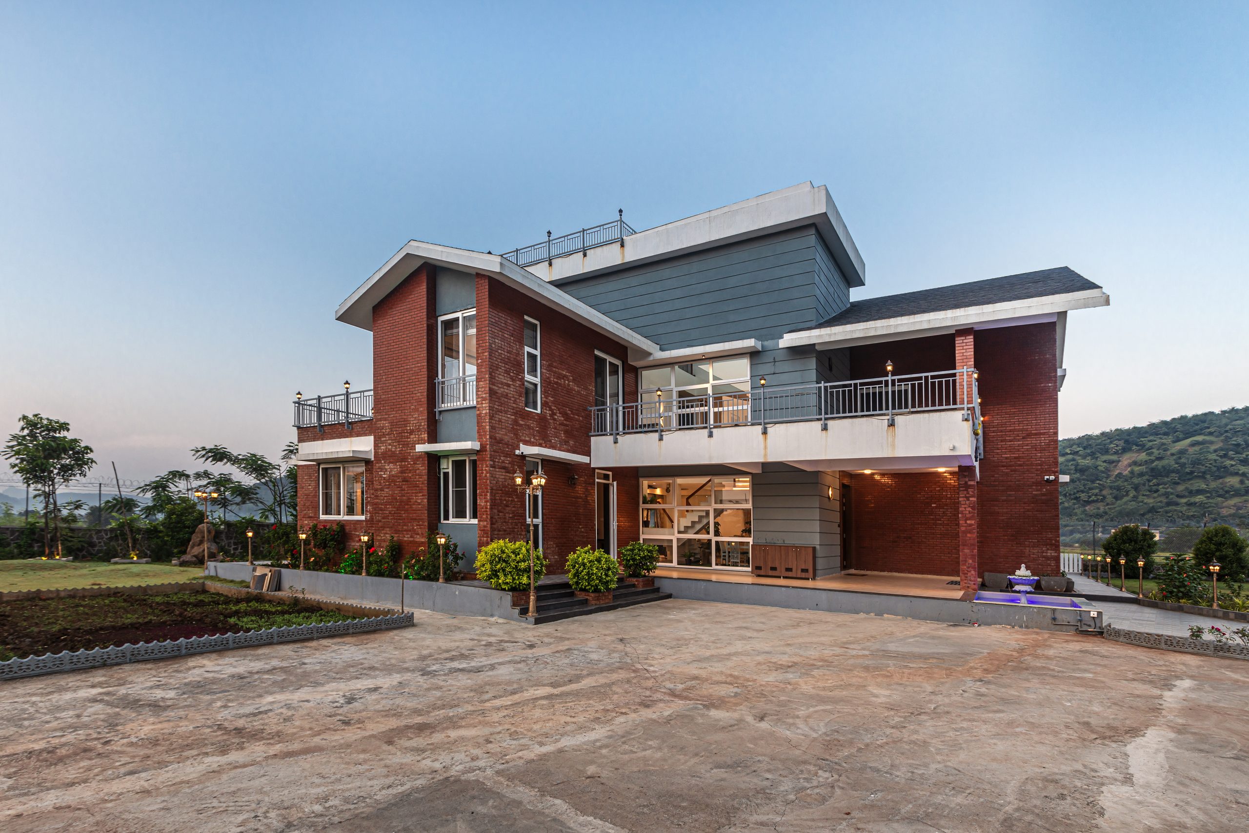 Nimishka Villa luxury villa in Lonavala with pool and hill views