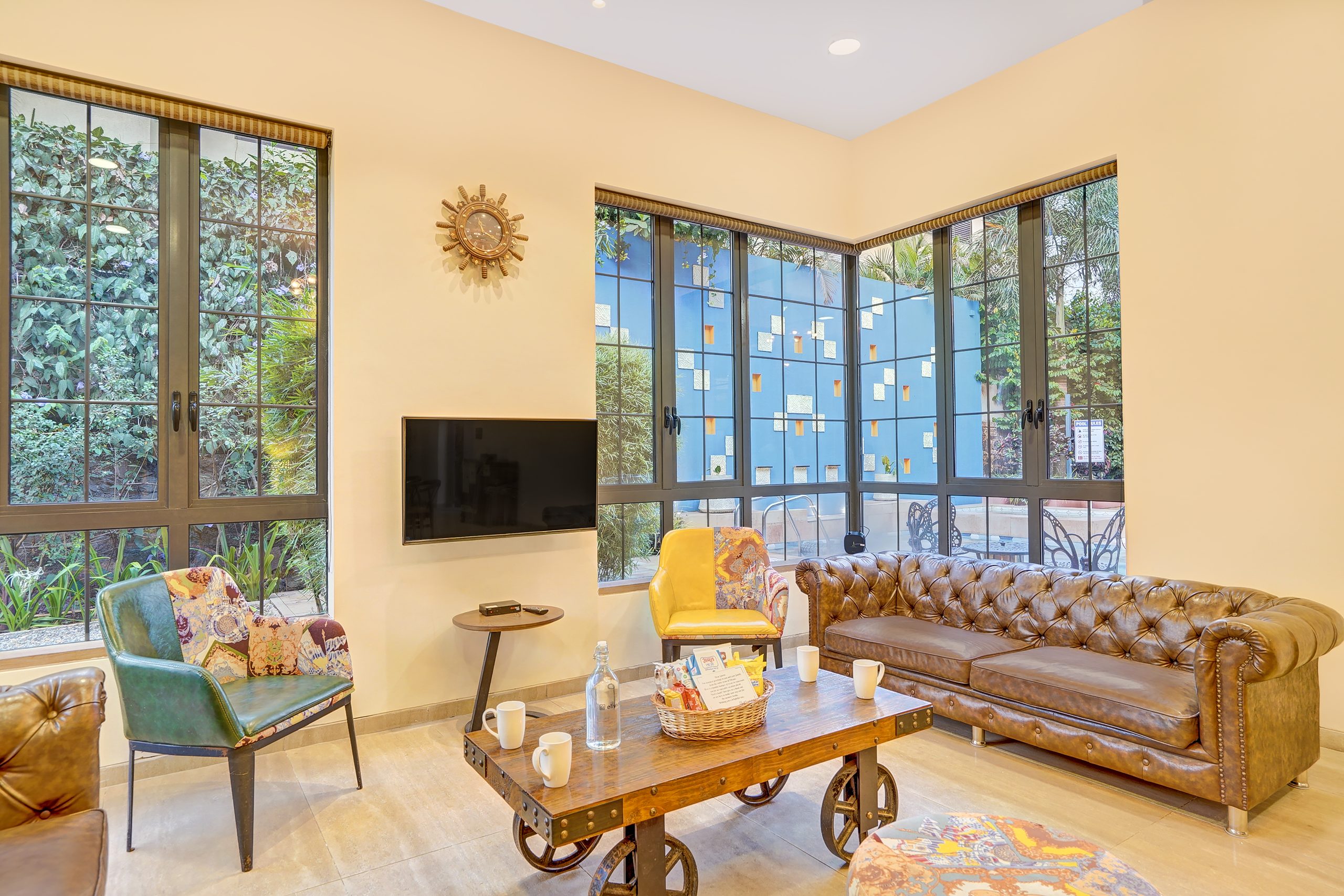 6 bedrooms and living spaces at Villa 39