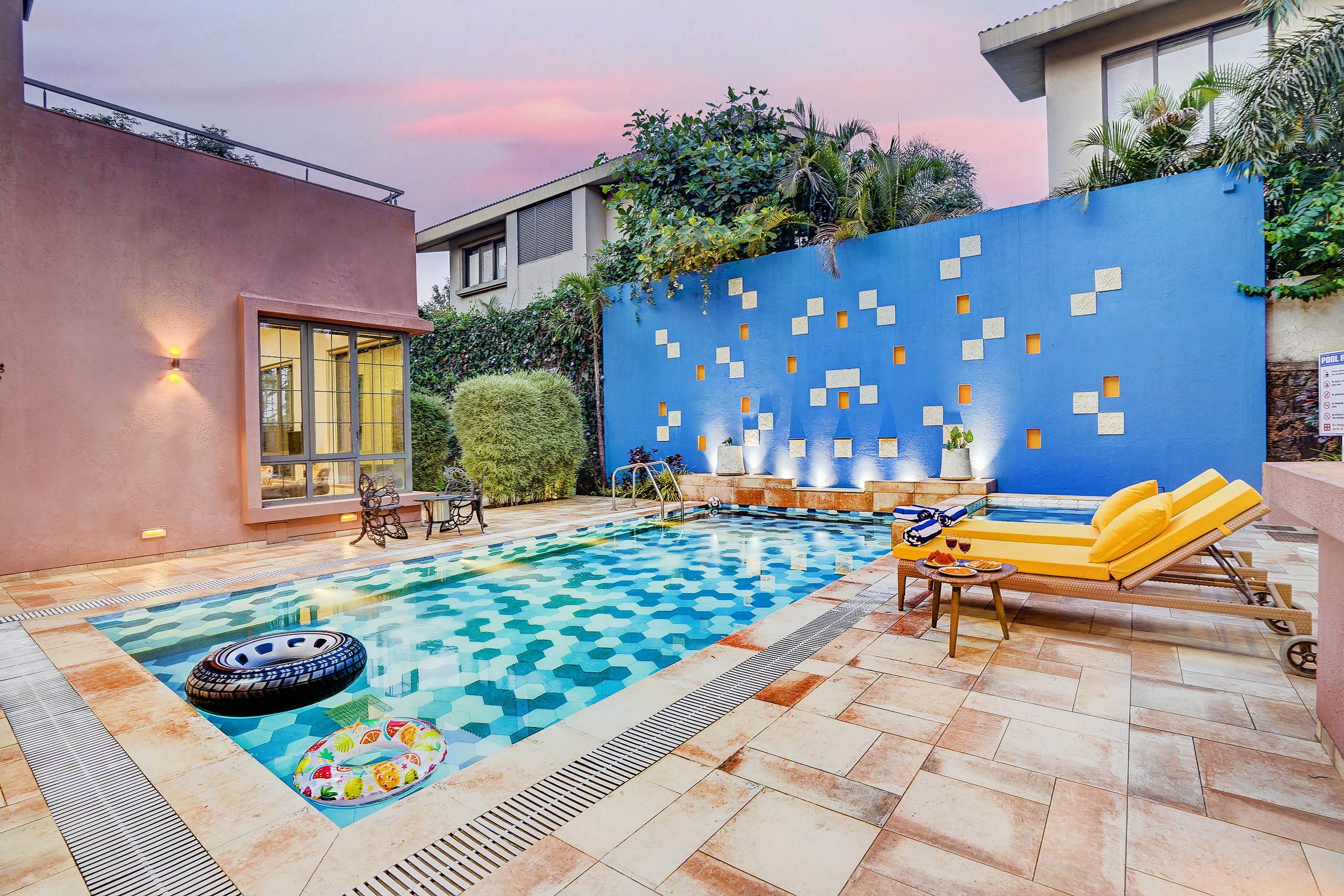 Villa 39 terrace and lounge