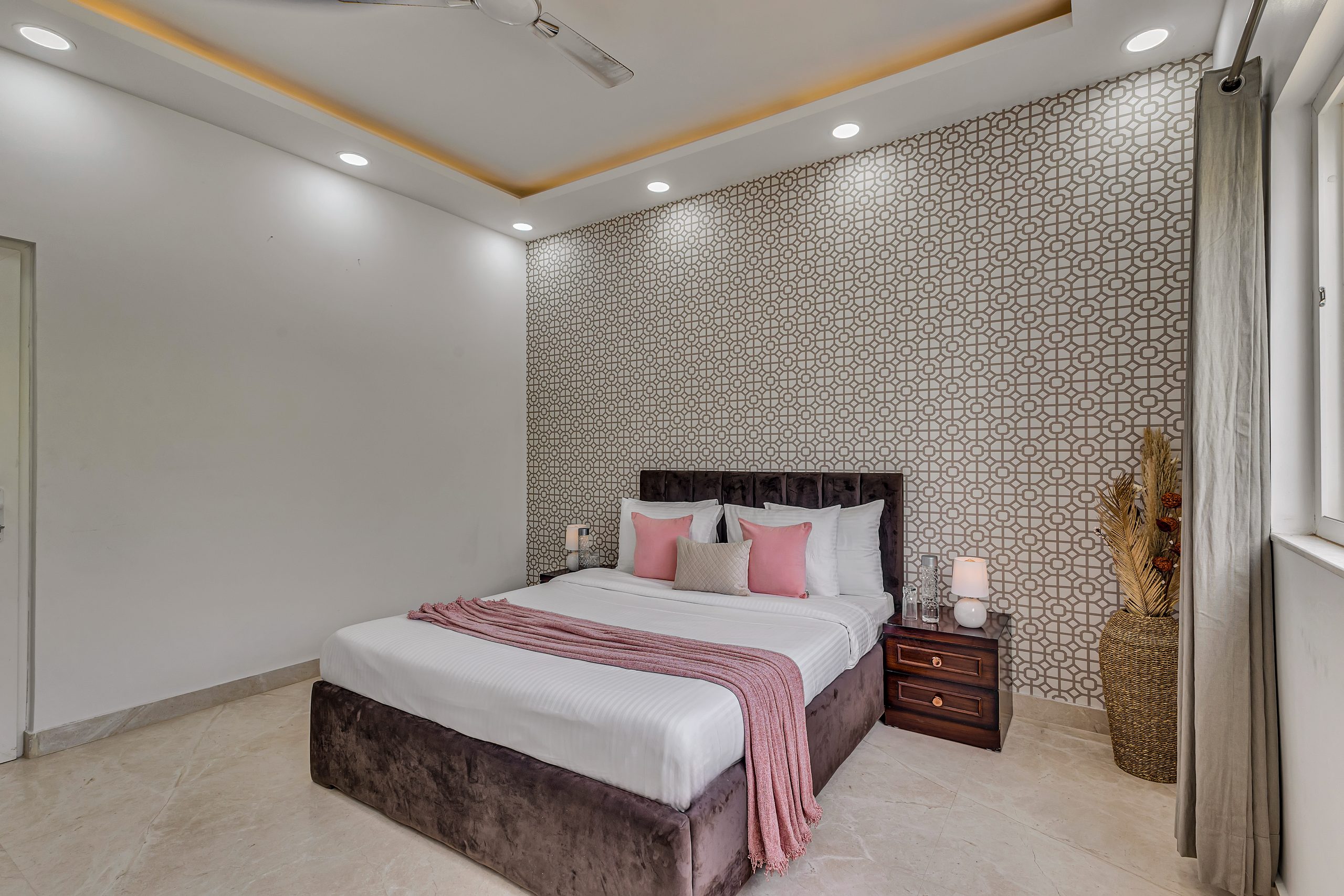 Family enjoying Igatpuri weekend stay villa