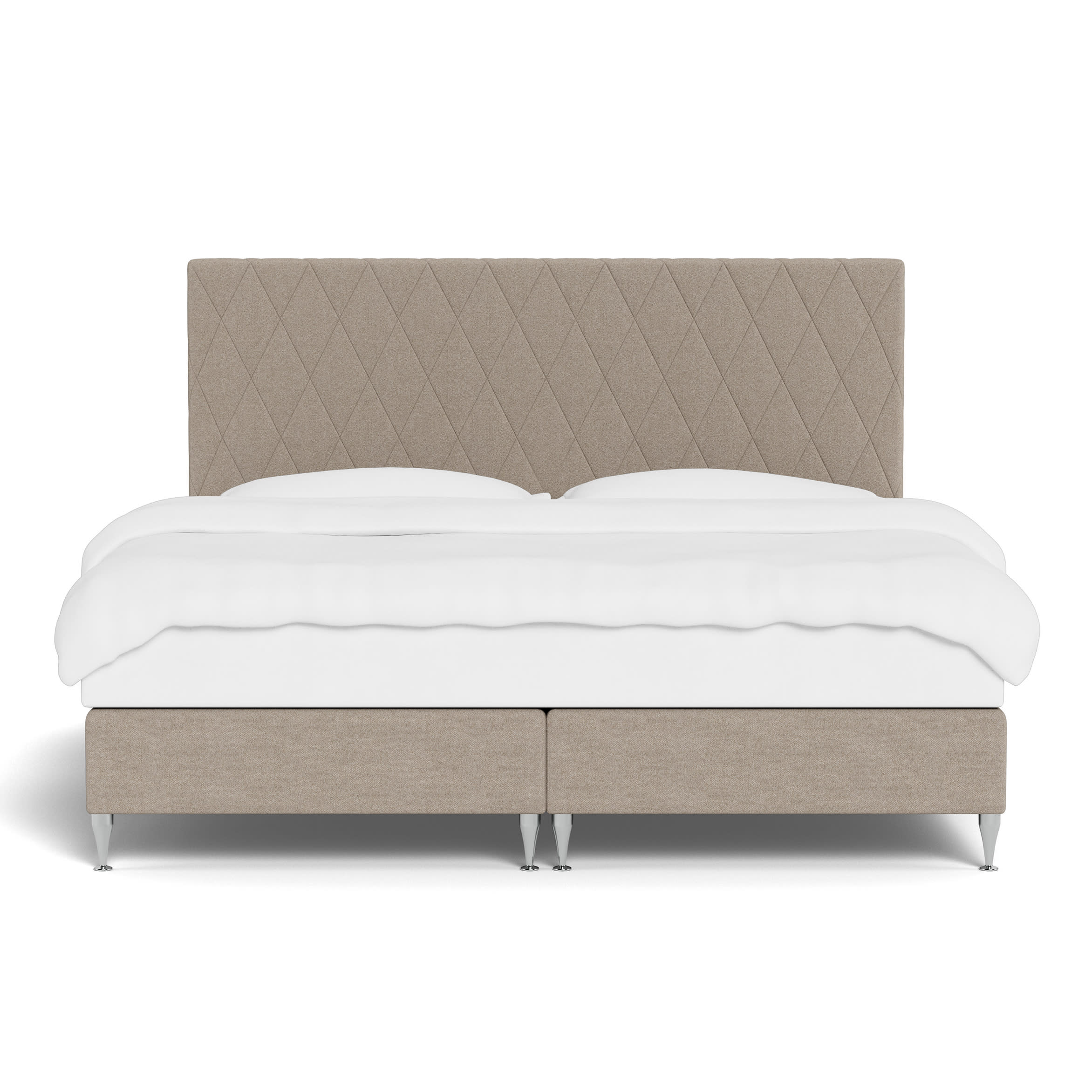 Illustration: Beige dobbeltseng med quiltet hovedgærde og hvidt sengetøj.