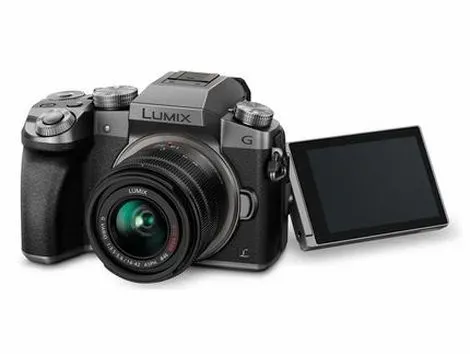 Panasonic Lumix G7 Mirrorless Camera