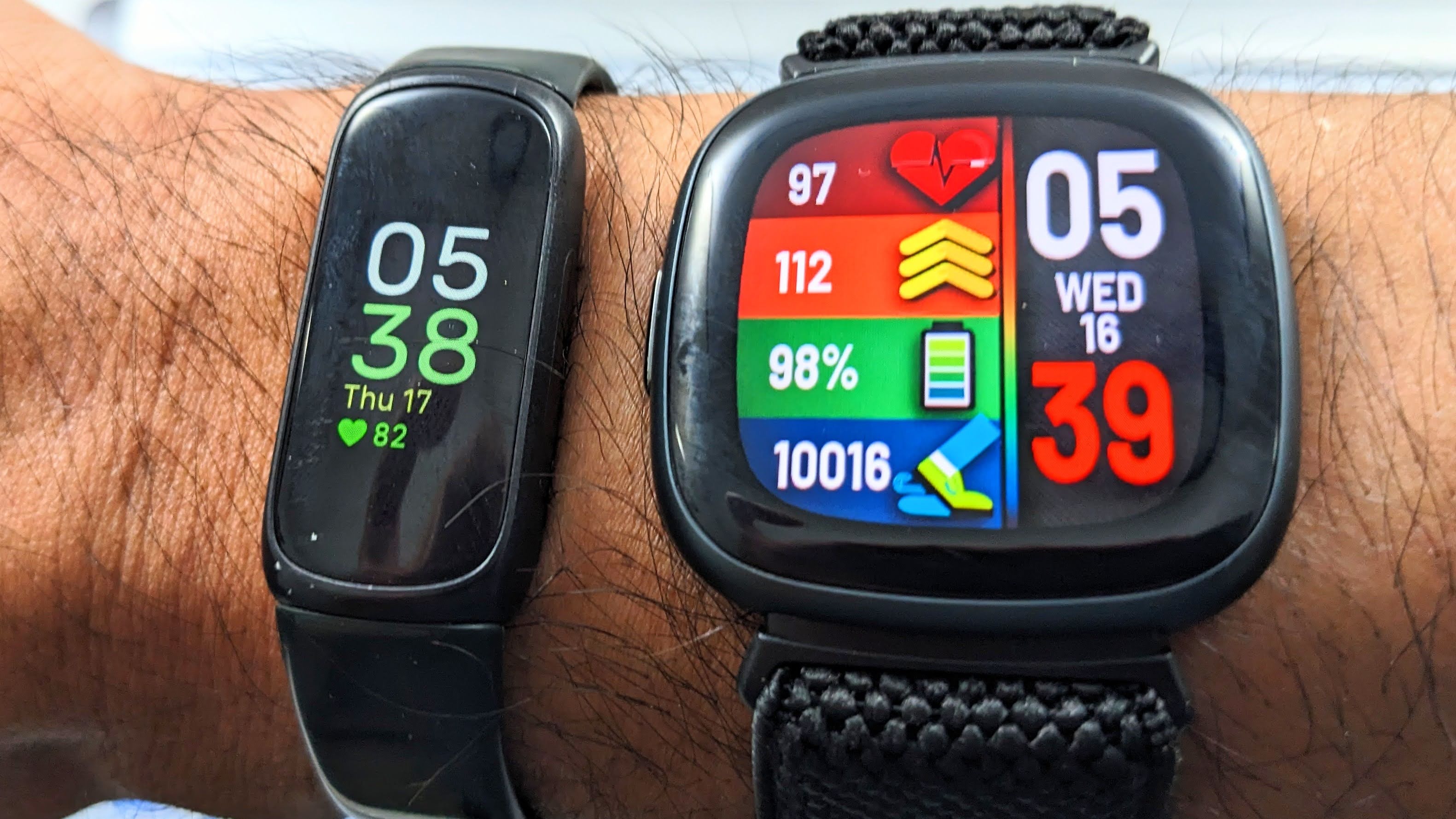 Fitbit Versa 4 Smartwatch