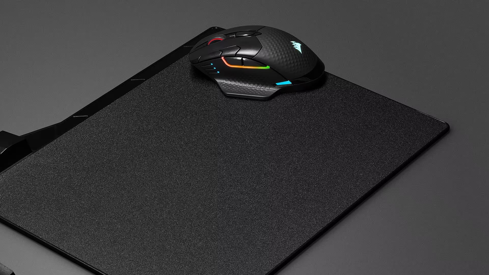 Corsair Dark Core RGB PRO SE Wireless Mouse