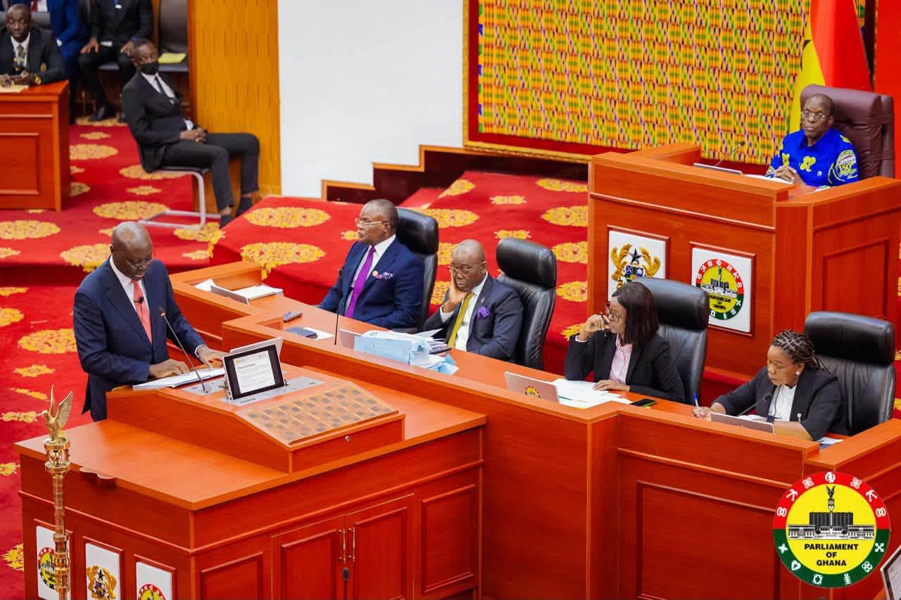 Government Rejects Ban on MP Ministers, Proposes 60-Minister Cap