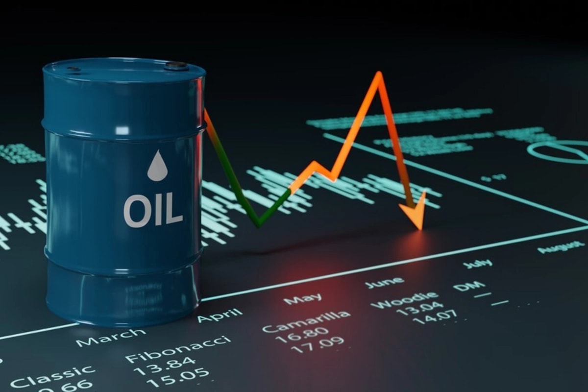 Oil Prices Fall Over $4 as Trump Pauses Iran Strike