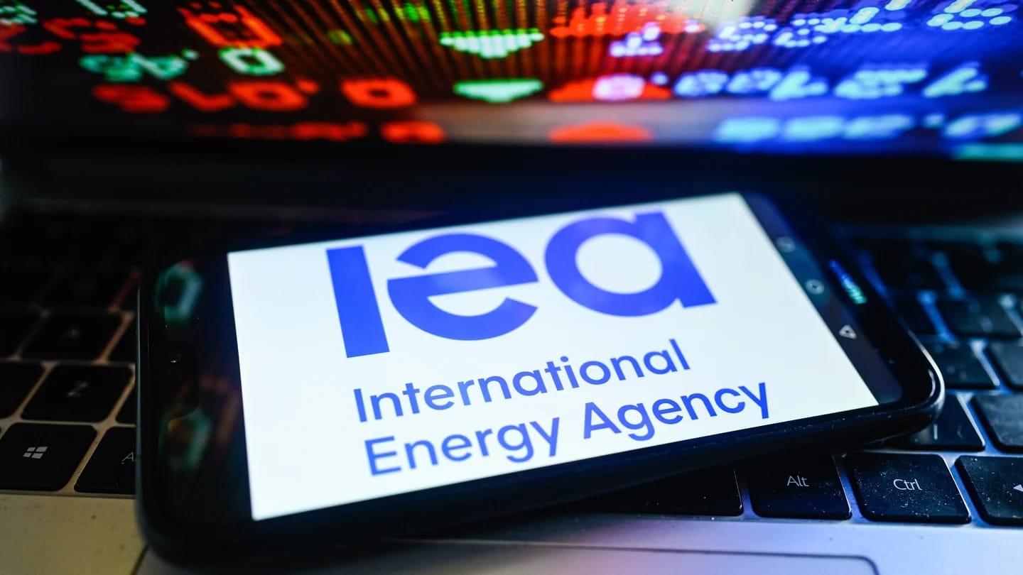 IEA Pushes Members to Act Fast on Tightening Diesel Market