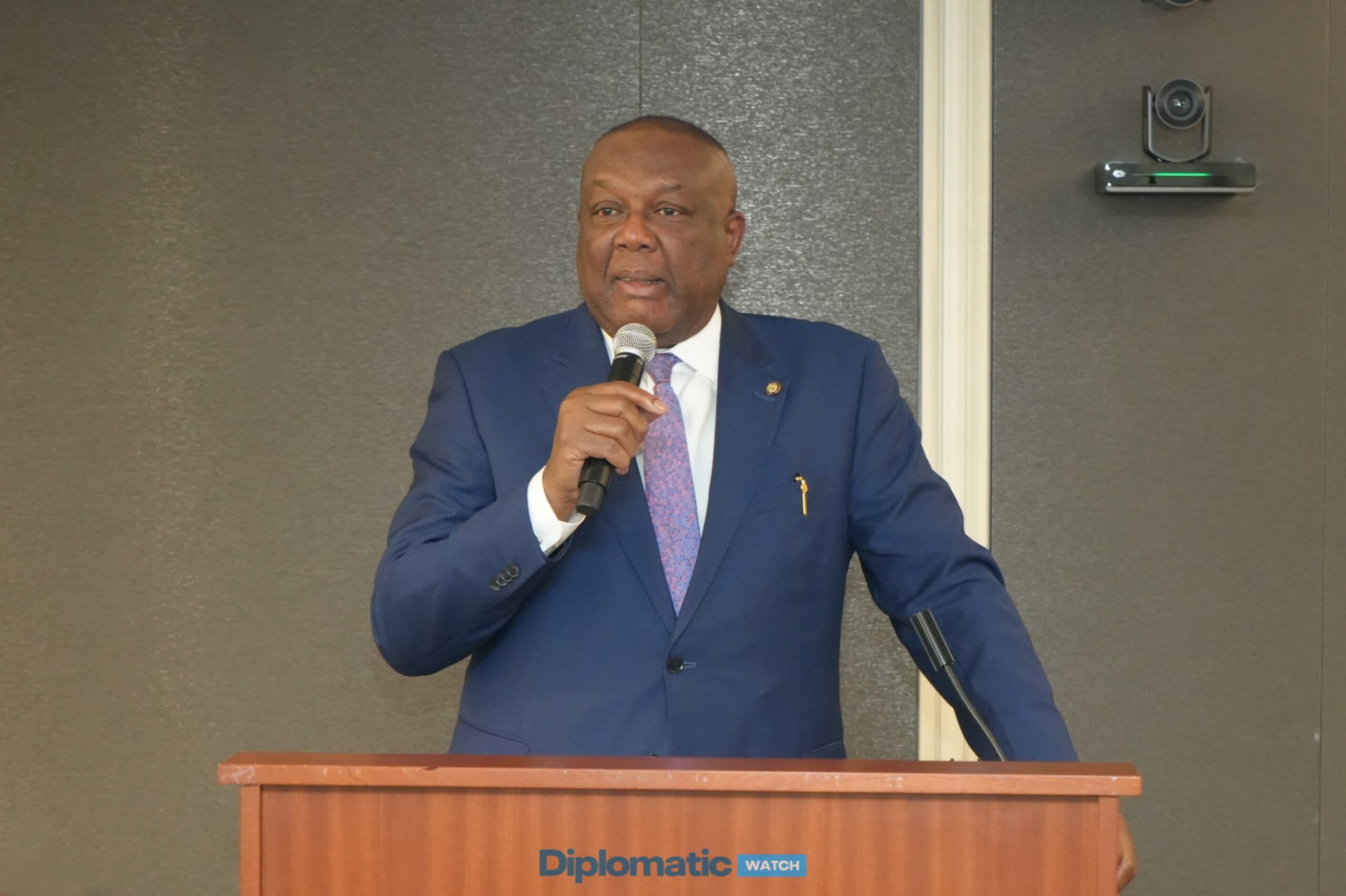 Ambassador Victor Smith Distances Himself From Forensic Audit of the Embassy in Washington