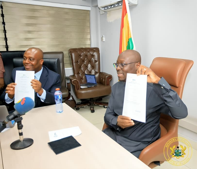 Finance Minister Files Tax Returns, Calls for Stronger Tax Compliance