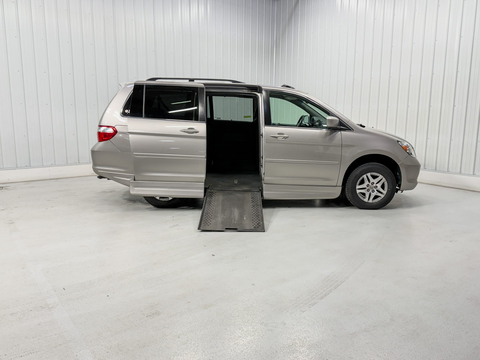 2007 Honda Odyssey EX's photo