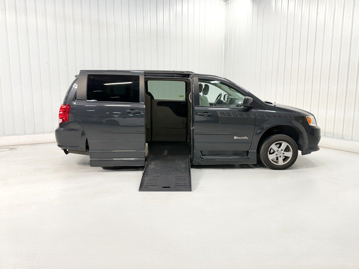 2012 Dodge Grand Caravan SXT's photo
