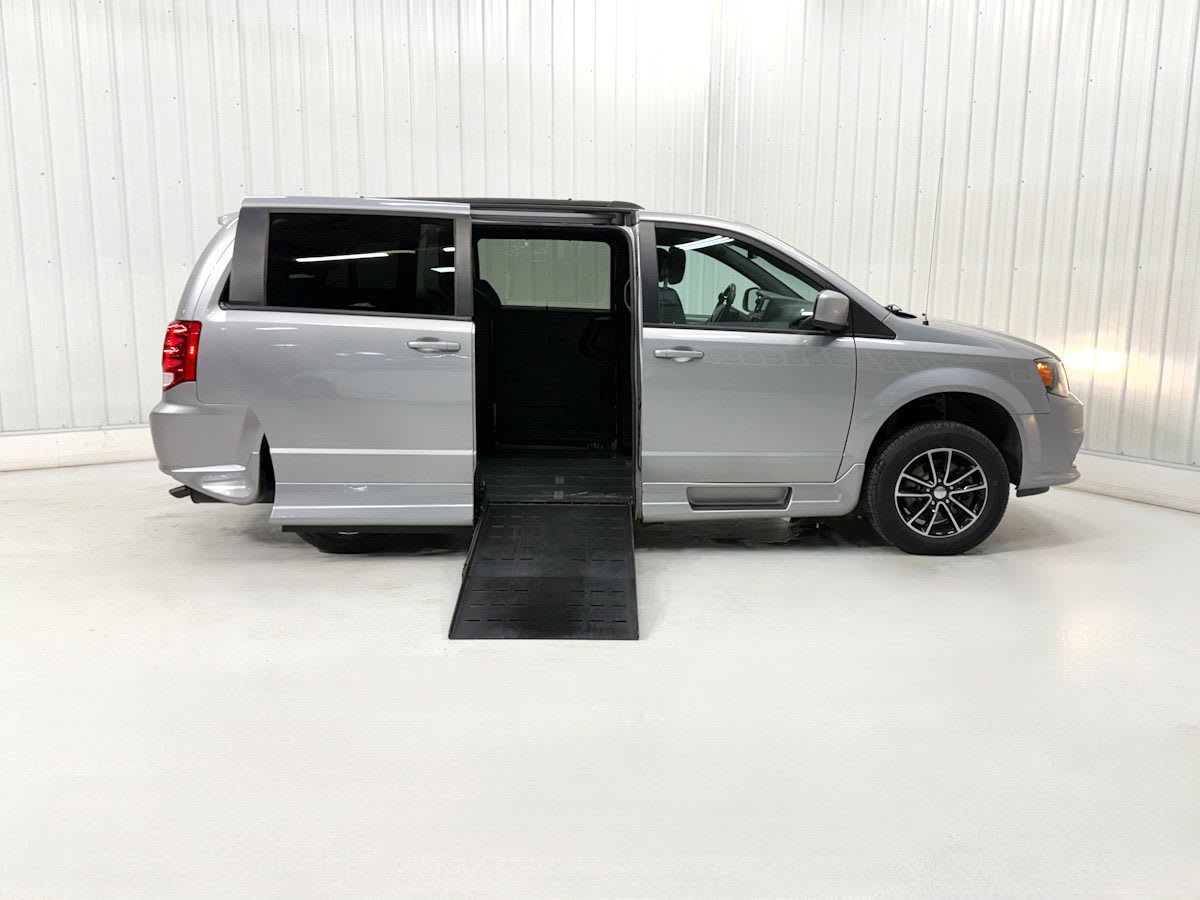 2019 Dodge Grand Caravan GT (Fleet)'s photo