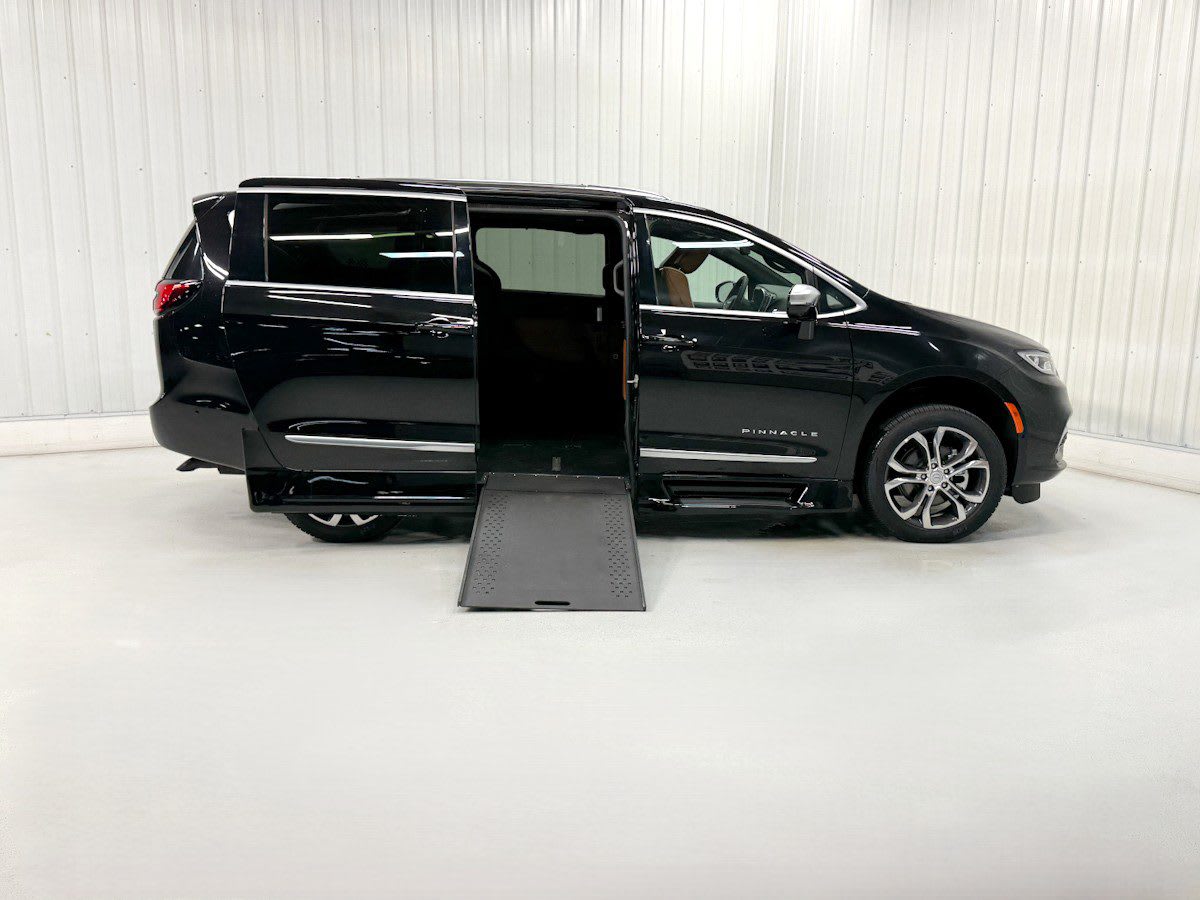 2025 Chrysler Pacifica