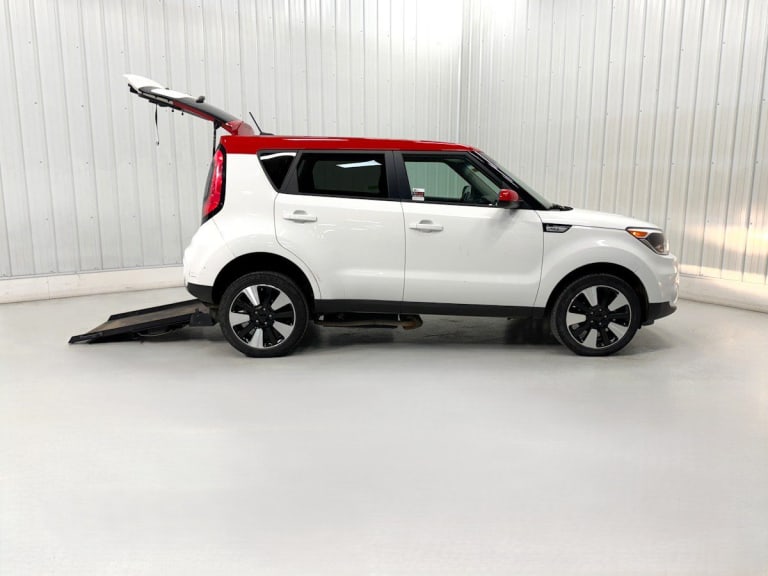 KIA SOUL +