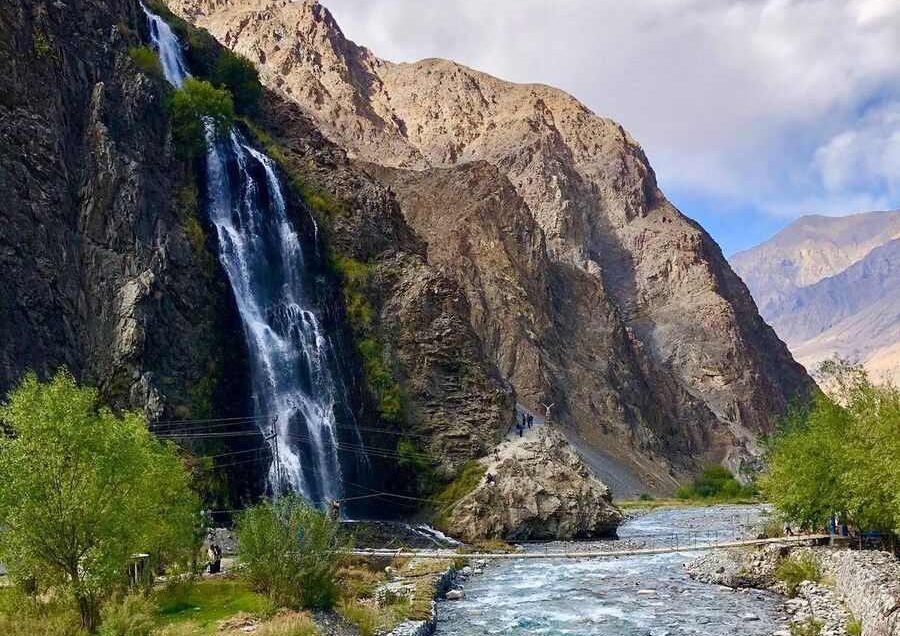Manthoka Waterfall gallery image 2