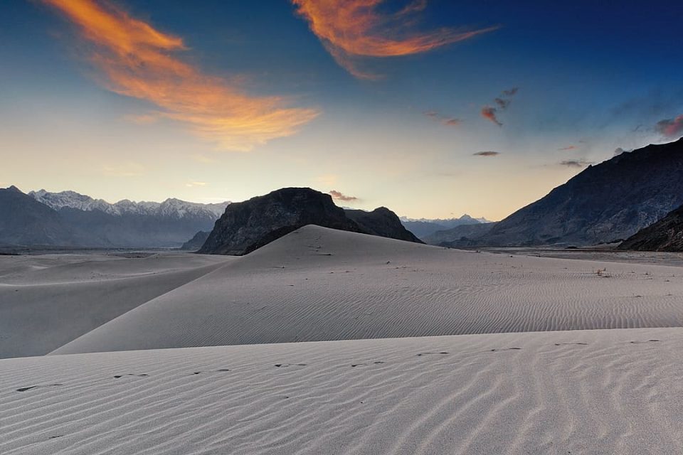 Skardu, Deosai, Dumel Jeep Safari Tour gallery image 3