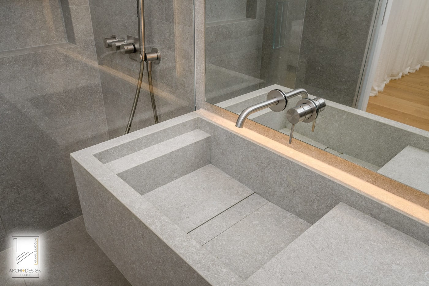 Master bathroom — Hovevei Zion, interior design by Hanna Saadoun, Talbiya, Jerusalem