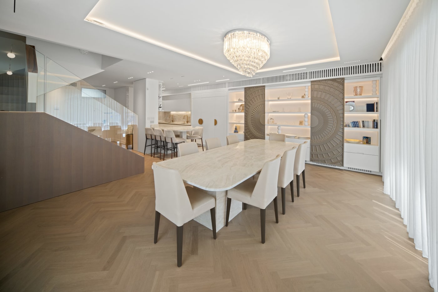 Dining area — Yeffe Enayim, interior design by Hanna Saadoun, David's Village, Jerusalem