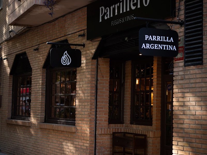 Parrillero Fuegos y Vinos