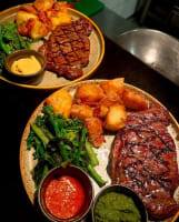 URGENT - PRIME CHAPEL STREET BAR OPPORTUNITY