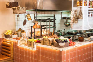 A1 CLASS RESTAURANT WITH INTERNATIONAL RECOGNITION