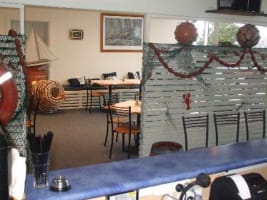 JUST HOOKED - WELL KNOWN SEAFOOD RESTAURANT/CAFE WITH 3 BEDROOM RESIDENCE
