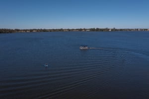 Award winning tourism business - watercraft hire Nagambie Lakes