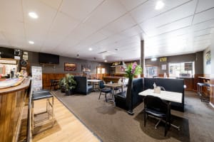 Grand Central Hotel Proserpine