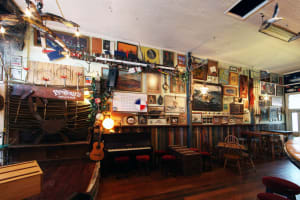 POPULAR LOCAL BAR IN WEALTHY SUBURB