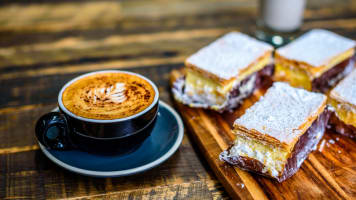 Fully Managed Cafe for Sale in Docklands [2502211]