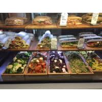 ​COFFEE KIOSK - NO COOKING - 5 DAYS. CHEAP RENT. BRAND NEW CONDITION ​.   90%TAKE AWAY