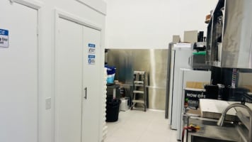 Fully Fitted Modern Pizzeria with Premium Fit-Out